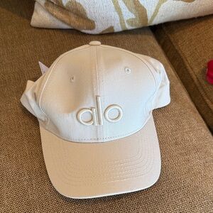 ALO Yoga Cream Hat